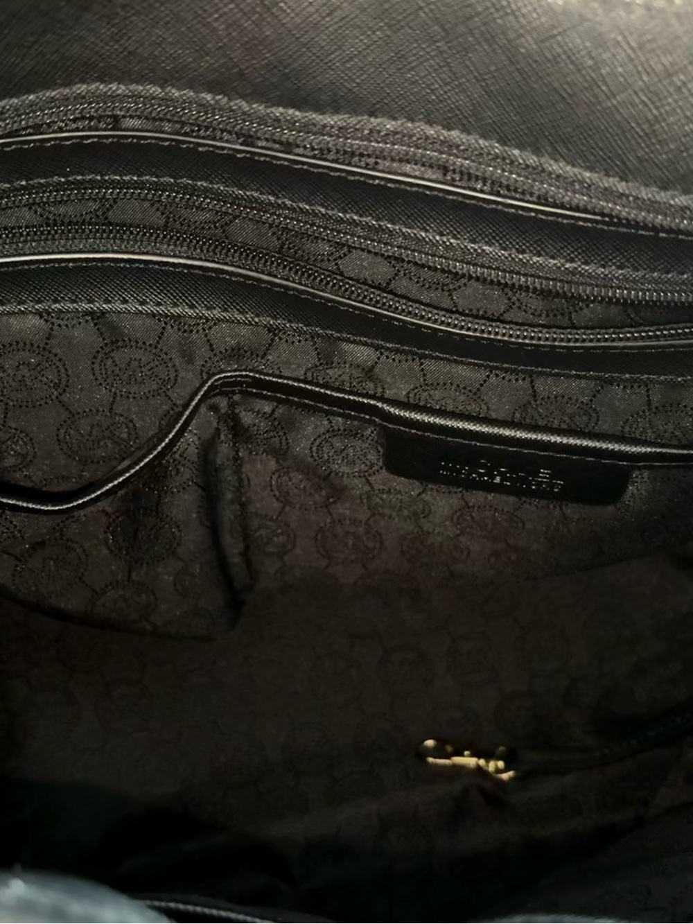 Micheal Kors handbag - Picture 5 of 6